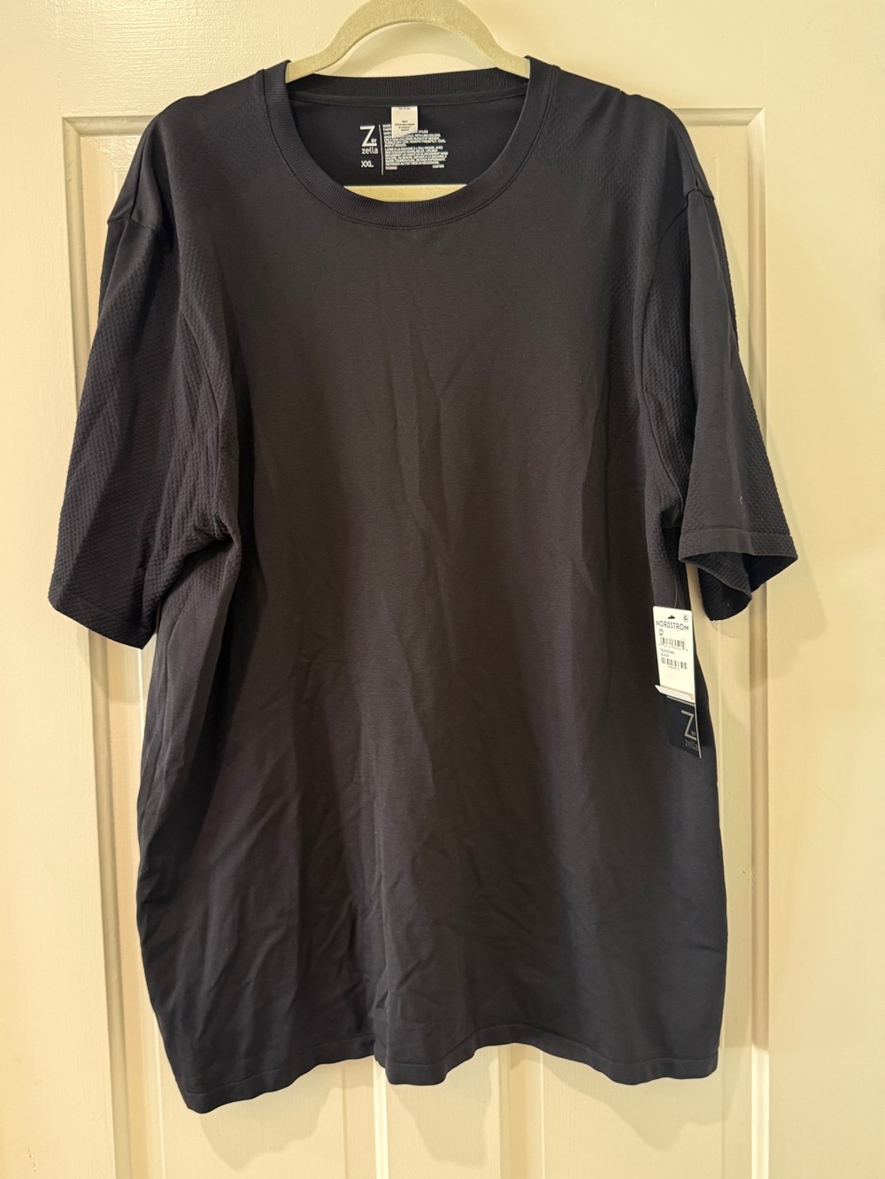 Z by Zella men’s black workout short sleeve shirt top sweat resistant